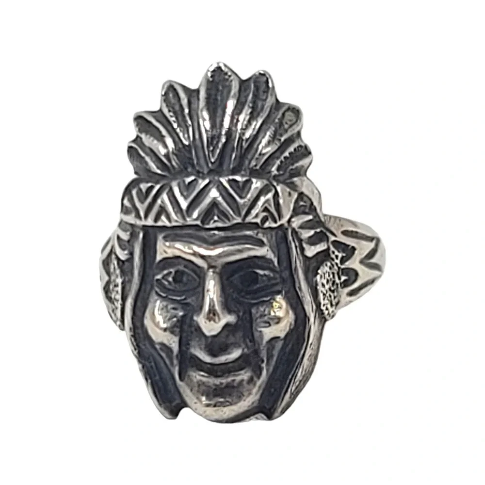 Unbranded sterling silver